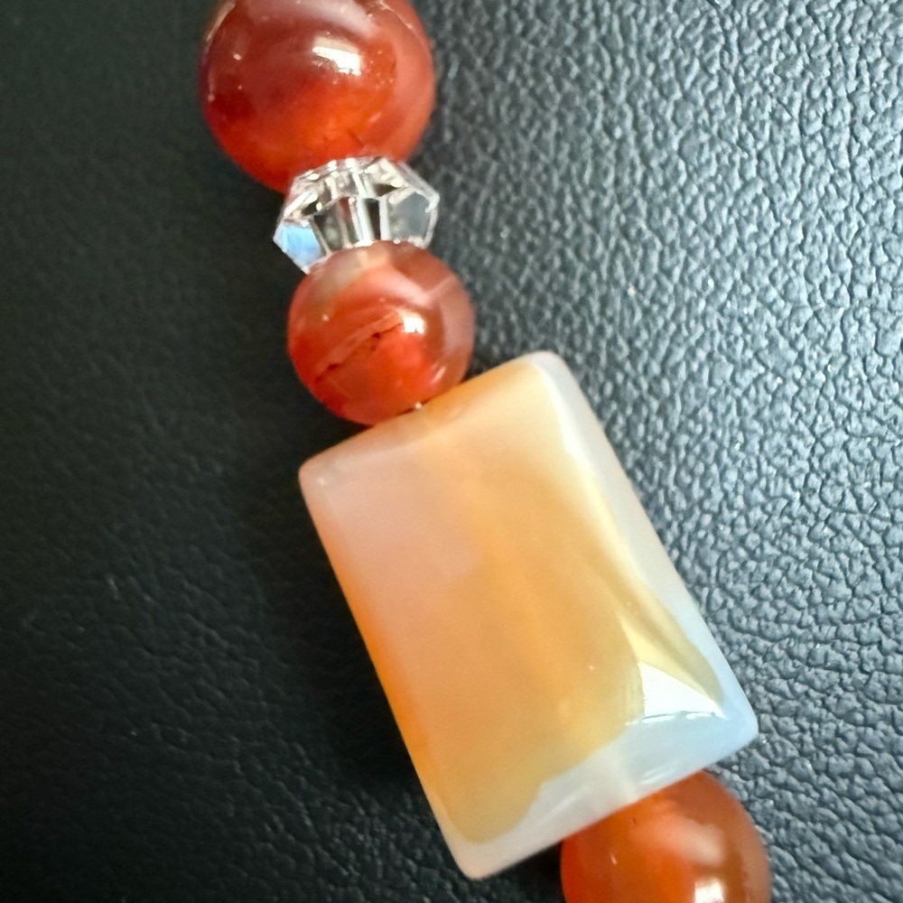 Red and Brown Carnelian Bear Pendant Necklace - Picture 6 of 11